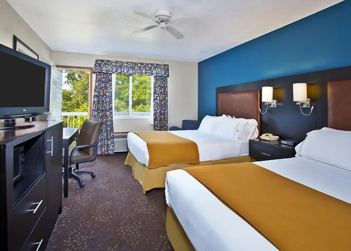 Holiday Inn Express Mackinaw City By Ihg
